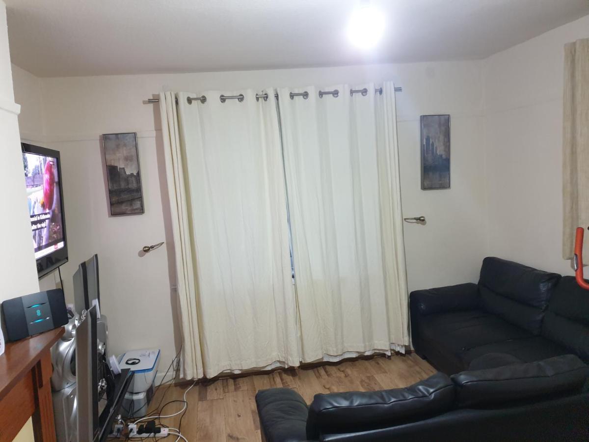 Splendid 4Bedrooms Shared Home Manchester Bagian luar foto