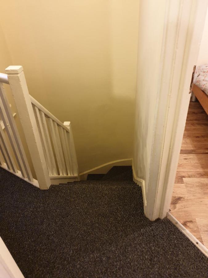 Splendid 4Bedrooms Shared Home Manchester Bagian luar foto