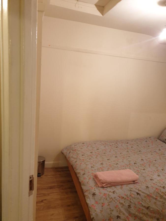 Splendid 4Bedrooms Shared Home Manchester Bagian luar foto