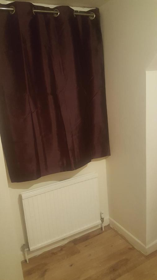 Splendid 4Bedrooms Shared Home Manchester Bagian luar foto